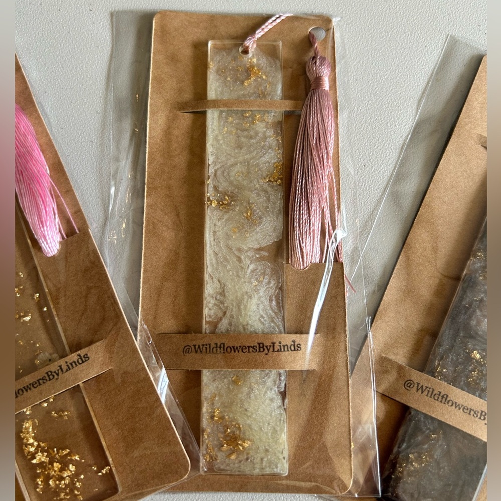 Handcrafted Resin Bookmark Set - Picture 3 of 9